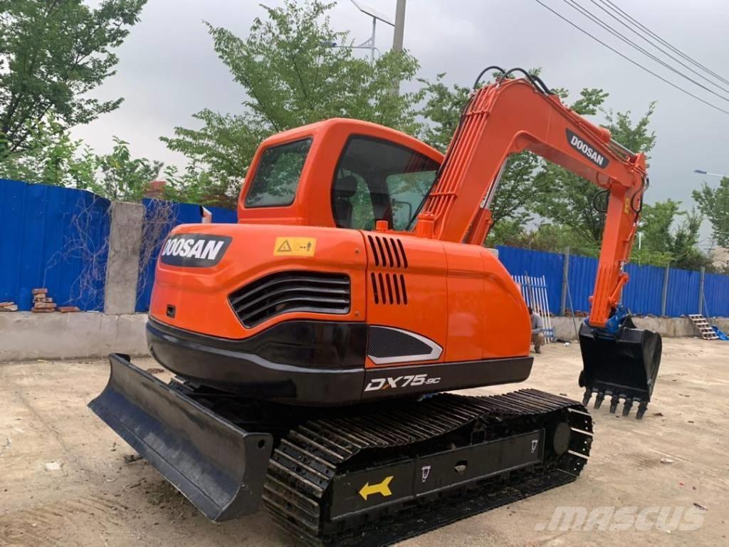 Doosan DX 75-9 C Vidēja lieluma ekskavatori 7 t - 12 t