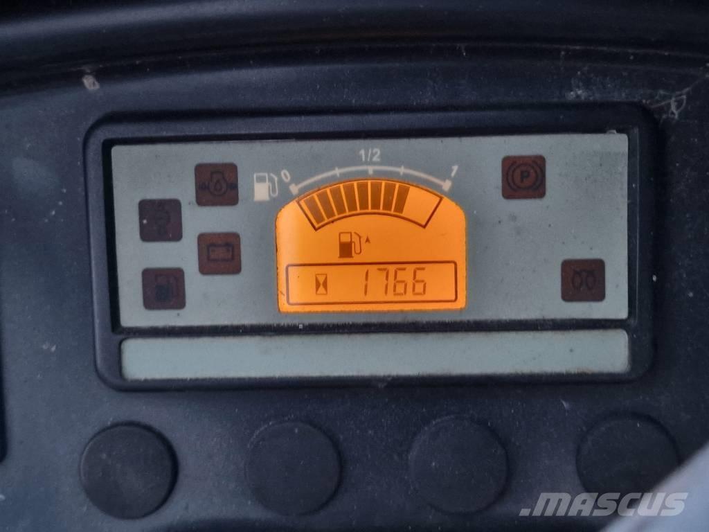 Dynapac CC 1000 Divvalču grunts veltņi