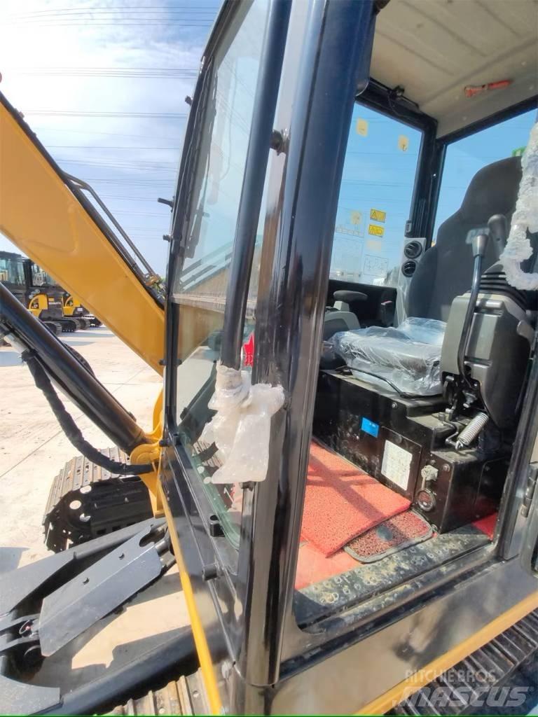 CAT 305.5 Mini ekskavatori < 7 t
