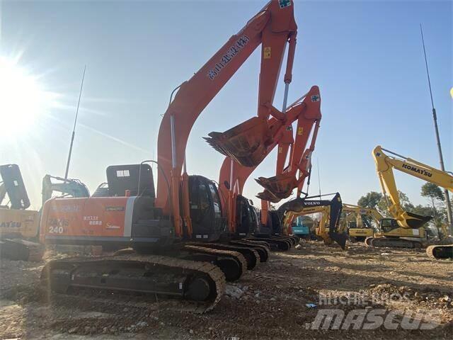 CAT ZX240-3 Kāpurķēžu ekskavatori