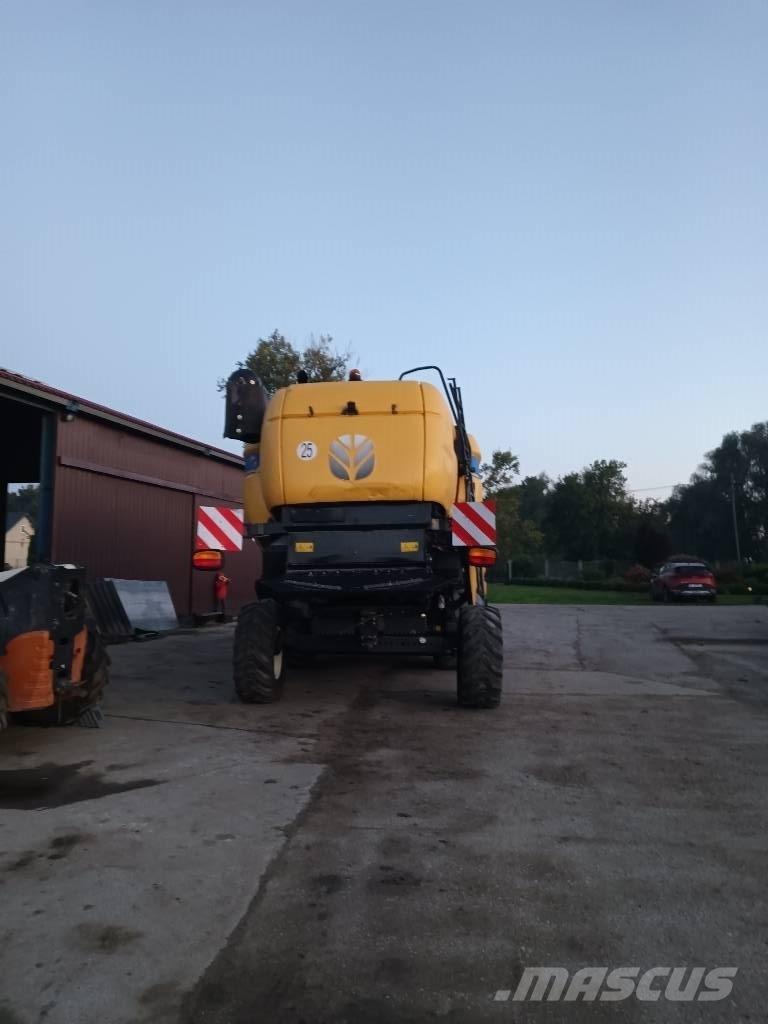 New Holland CX 5090 Ražas novākšanas kombaini