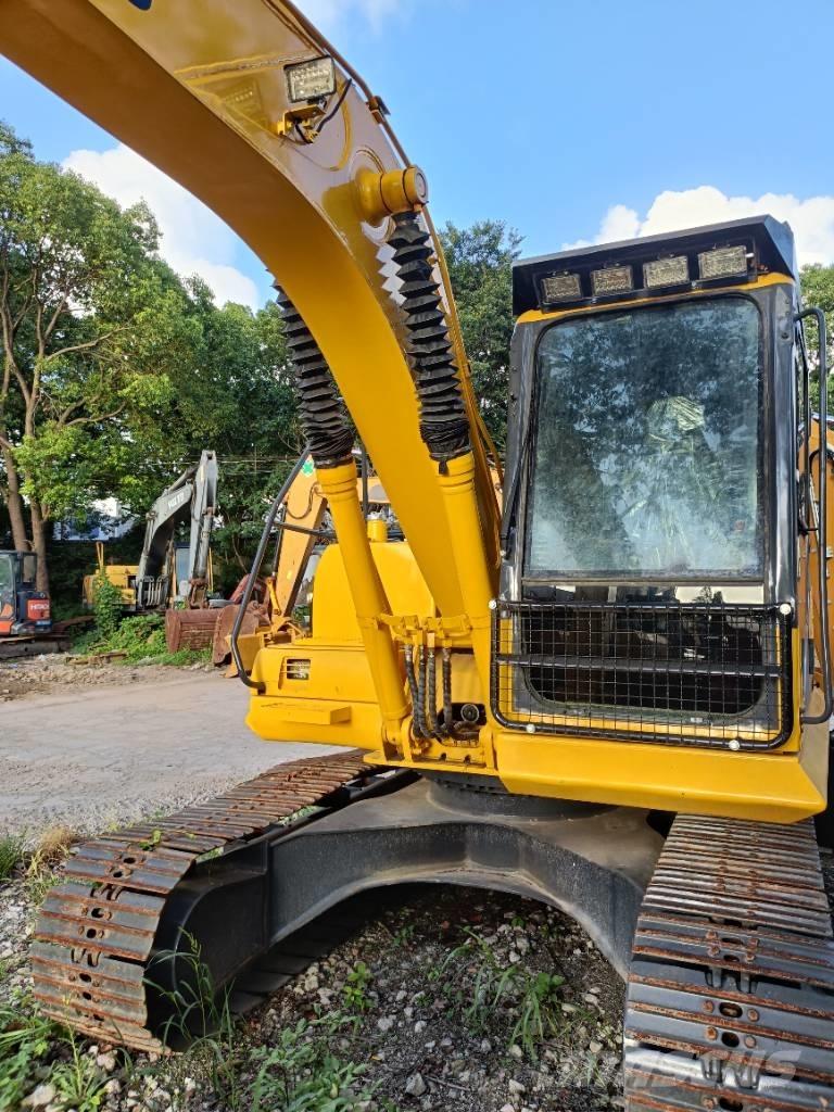 Komatsu PC 130-7 Kāpurķēžu ekskavatori