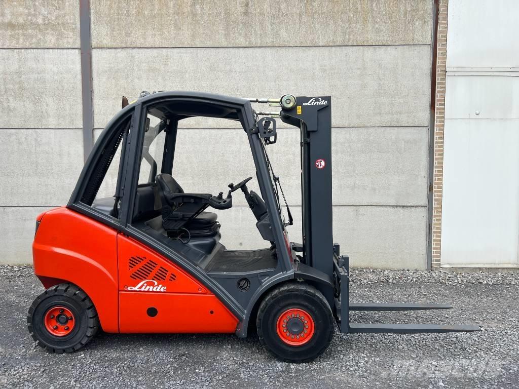 Linde H35D-01 Tehnika ar dīzeļa dzinēju