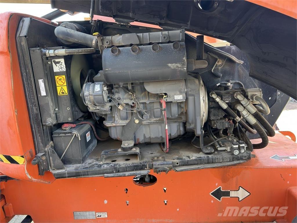 JLG 600 AJ (3218) Strēles pacēlāji