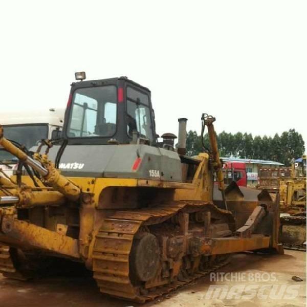 Komatsu d155a-3 Kāpurķēžu buldozeri