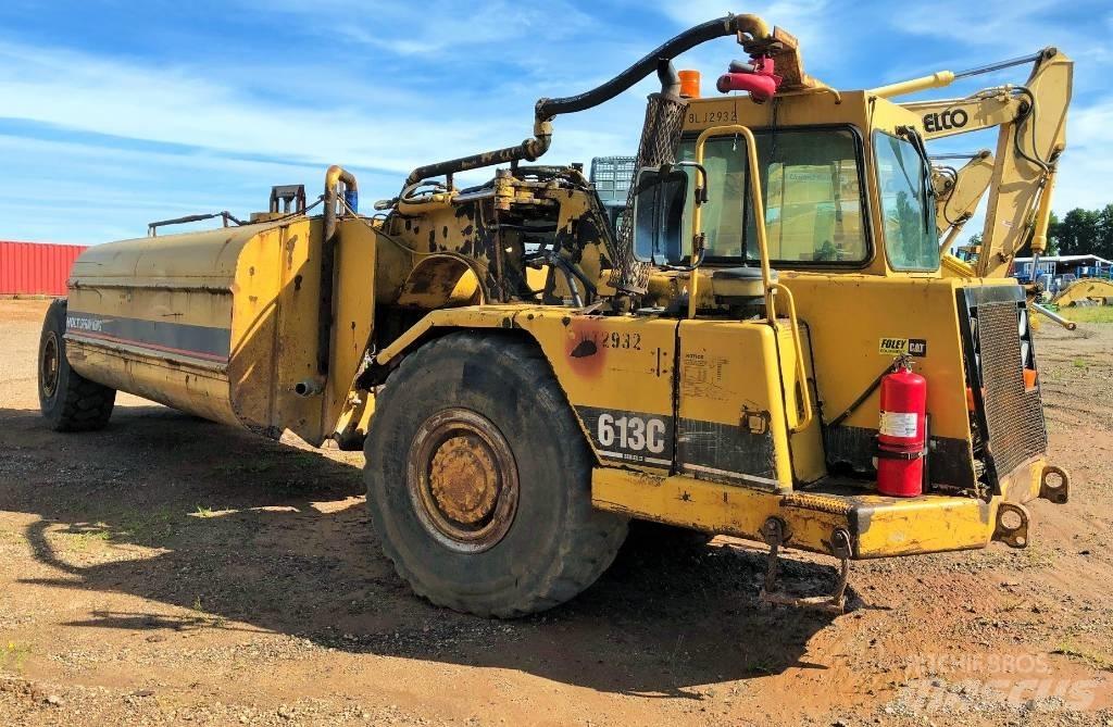 CAT 613 C Skrēperi