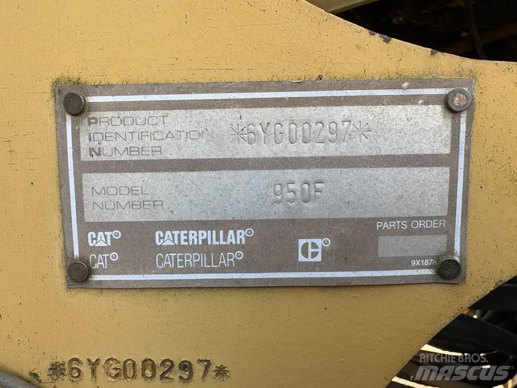 CAT 950F Iekrāvēji uz riteņiem