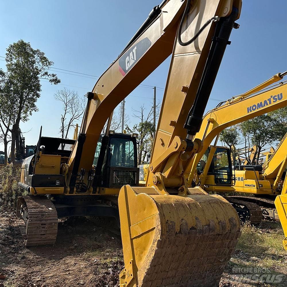 CAT 326D Kāpurķēžu ekskavatori