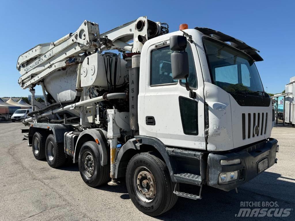 Astra Betonpompa Betonvedēji
