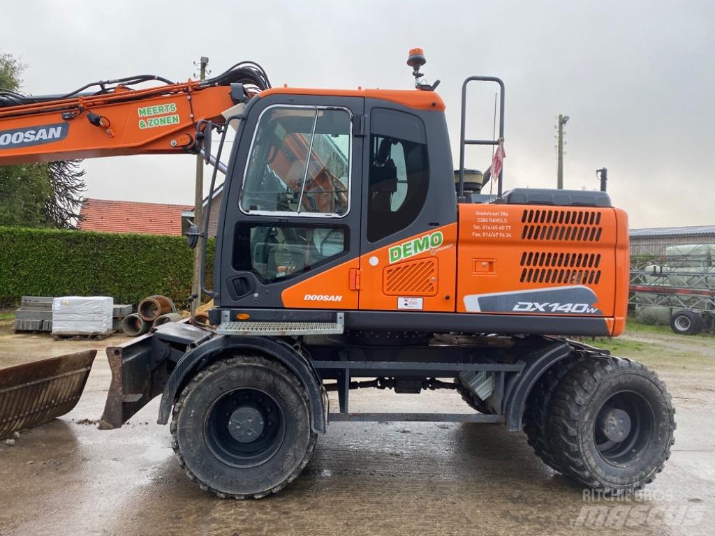 Doosan DX 140 W -5 Visurgājēji celtņi
