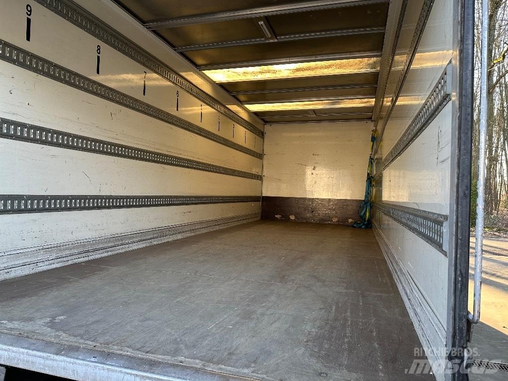DAF LF 12.220 Furgons