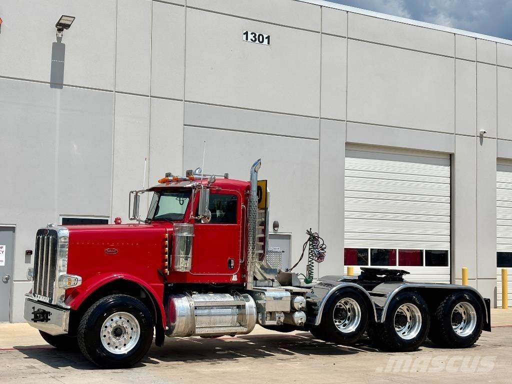 Peterbilt 388 Vilcēji