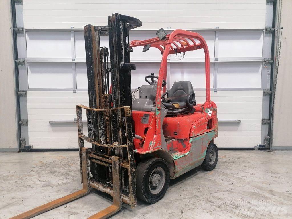 Mitsubishi FD15N Tehnika ar dīzeļa dzinēju