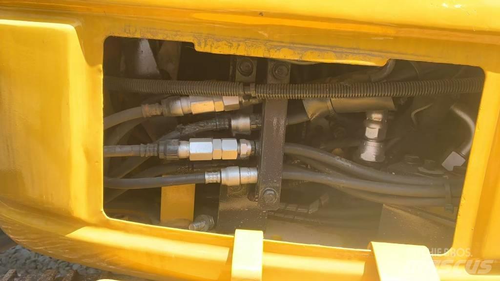 Komatsu PC40 Kāpurķēžu ekskavatori