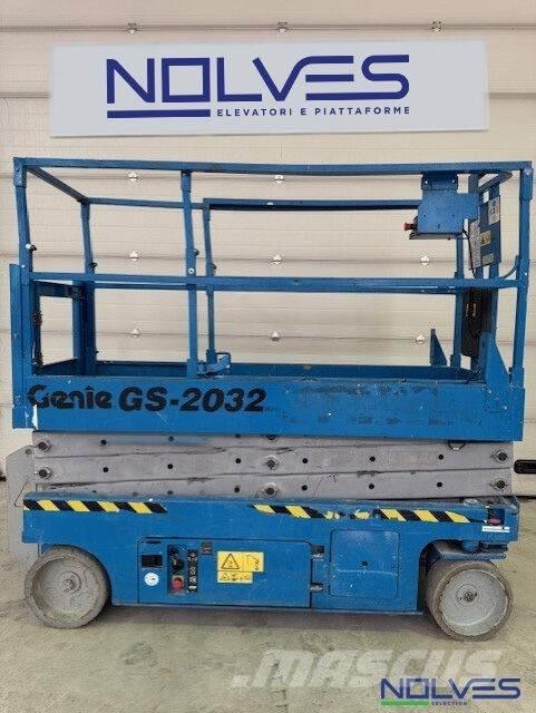 Genie GS2032 Šķerveida pacēlāji
