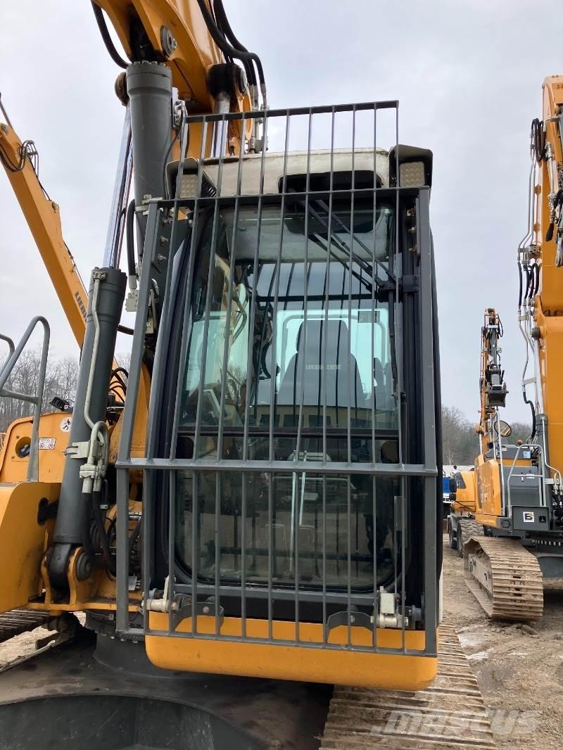 Liebherr R926 Kāpurķēžu ekskavatori