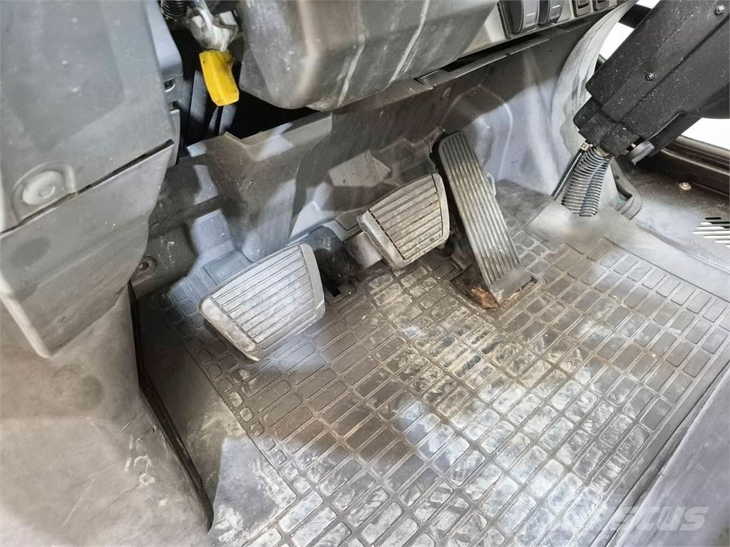 Mitsubishi FD25NT Tehnika ar dīzeļa dzinēju