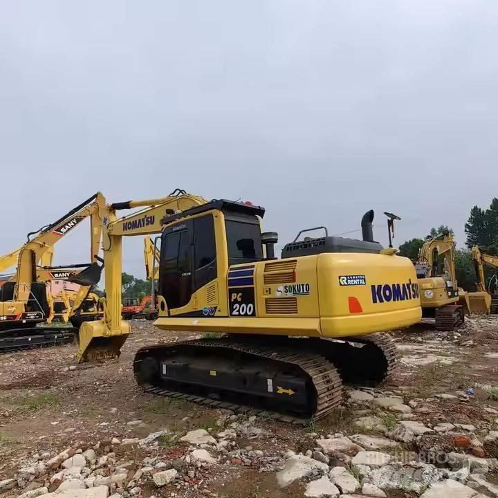 Komatsu PC200 Vidēja lieluma ekskavatori 7 t - 12 t