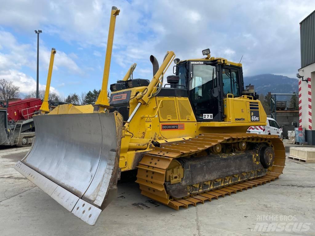 Komatsu D65PX-18 Kāpurķēžu buldozeri