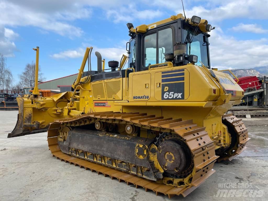 Komatsu D65PX-18 Kāpurķēžu buldozeri