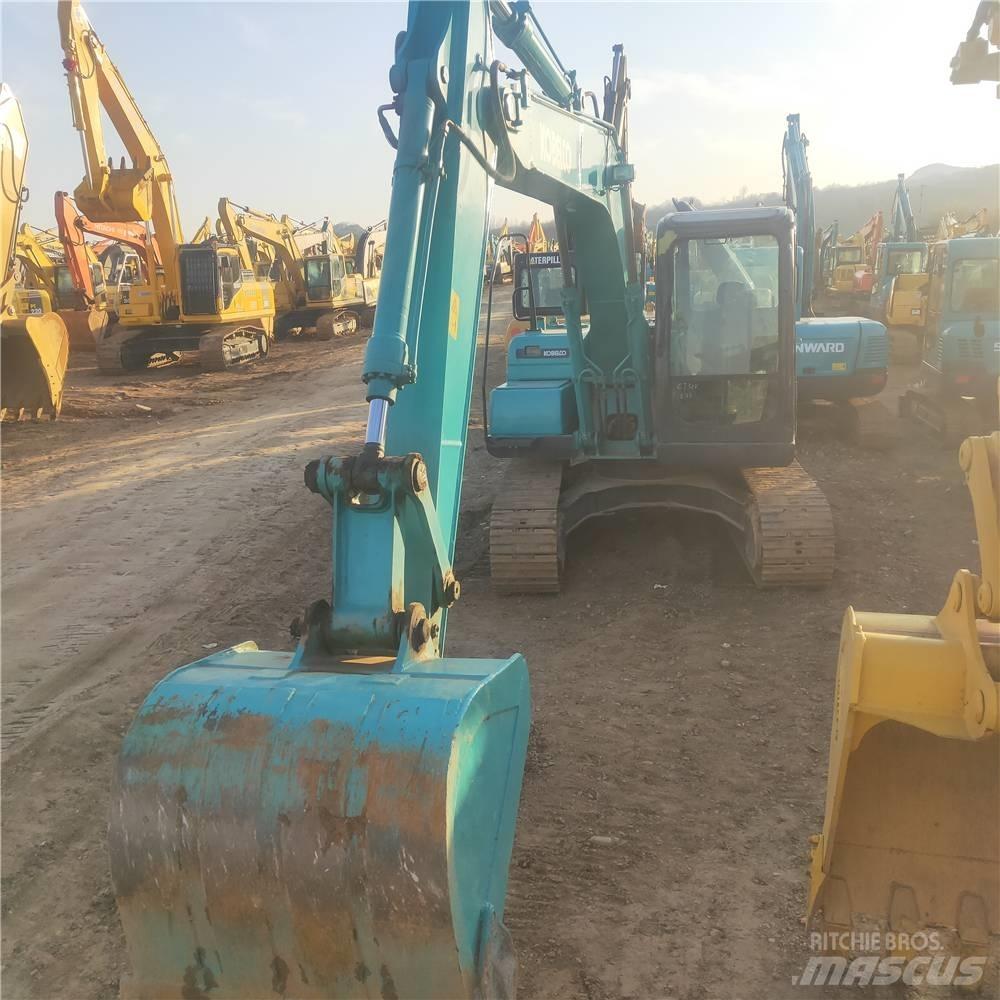 Kobelco SK 130 Kāpurķēžu ekskavatori
