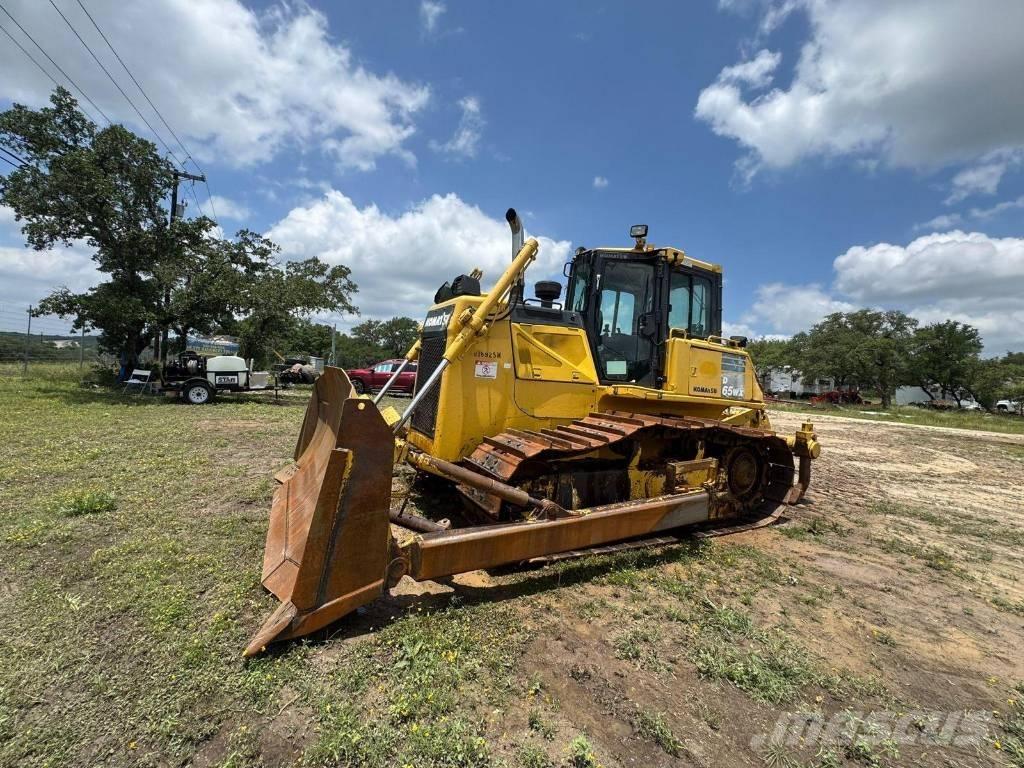 Komatsu D65WX-17 Kāpurķēžu buldozeri