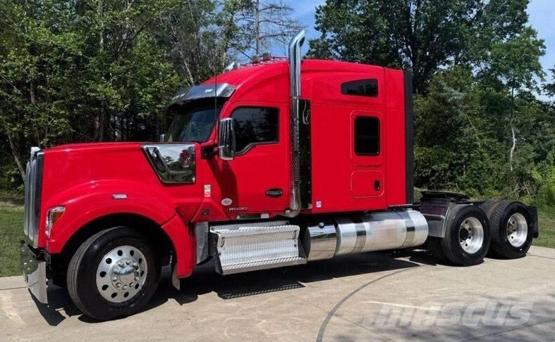 Kenworth W 990 Vilcēji