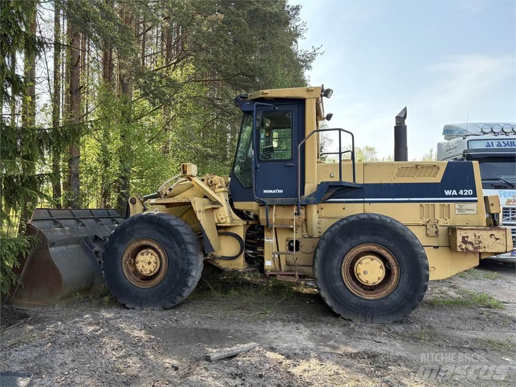 Komatsu WA420-1 Iekrāvēji uz riteņiem