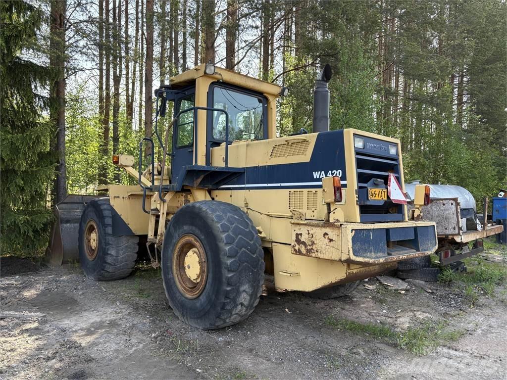 Komatsu WA420-1 Iekrāvēji uz riteņiem