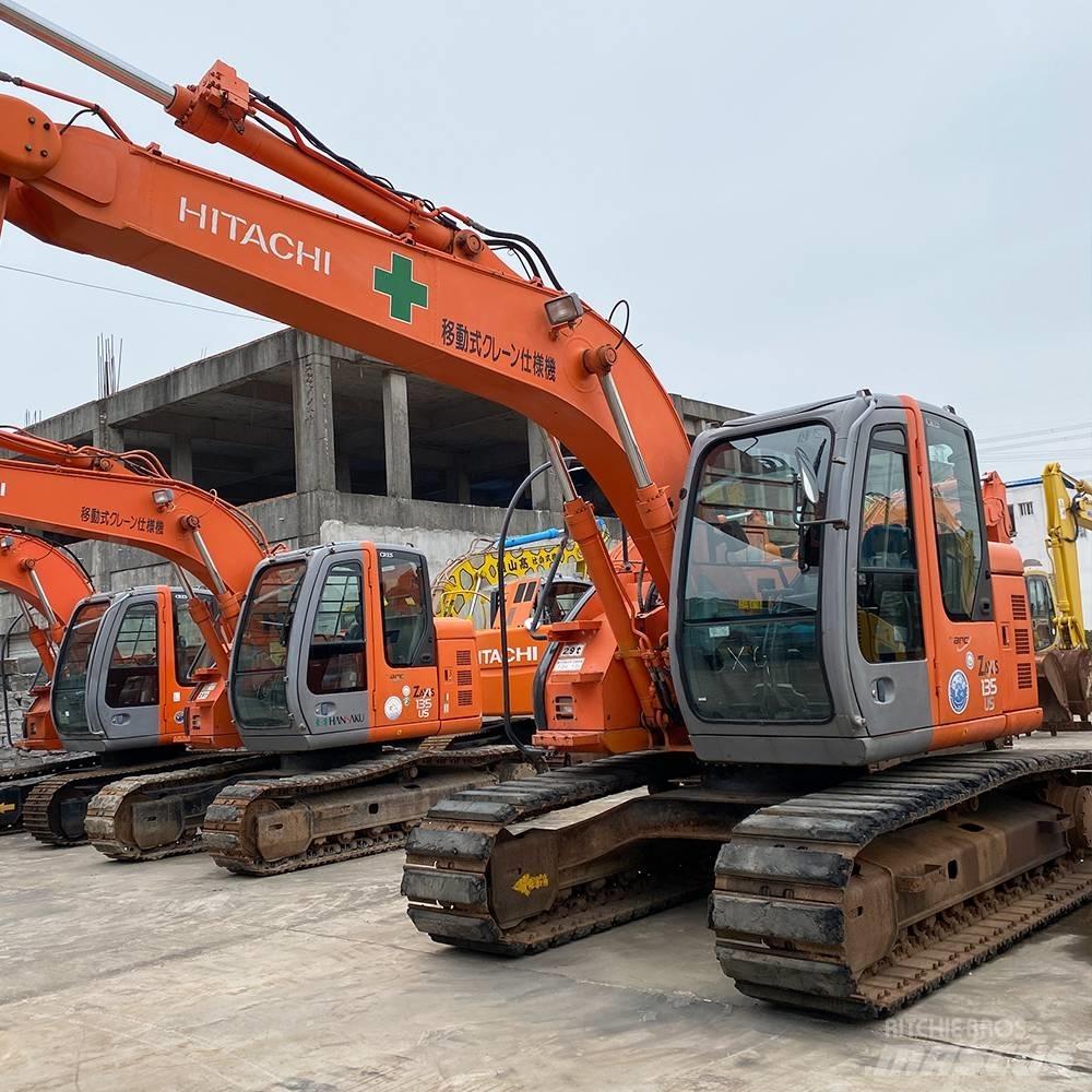 Hitachi 135 Kāpurķēžu ekskavatori