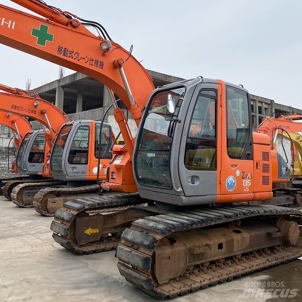 Hitachi 135 Kāpurķēžu ekskavatori