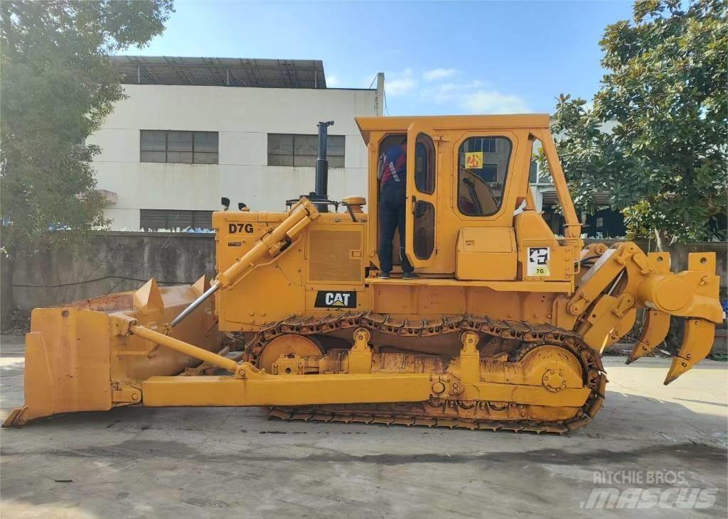 CAT D7G Kāpurķēžu buldozeri