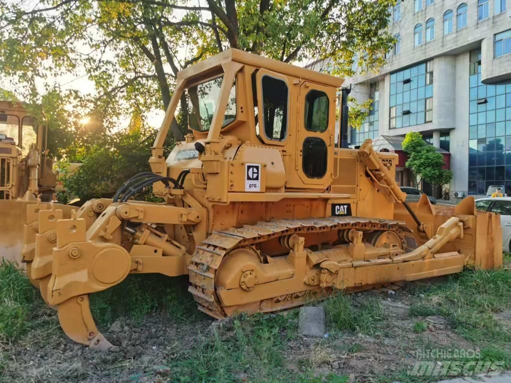 CAT D7G Kāpurķēžu buldozeri