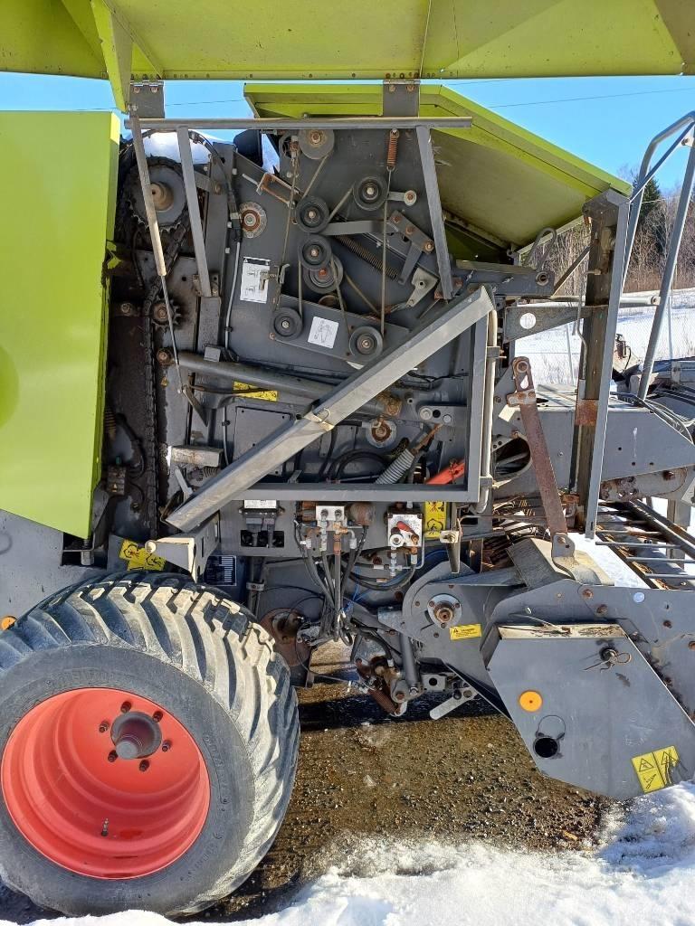 CLAAS 375 Rituļu preses
