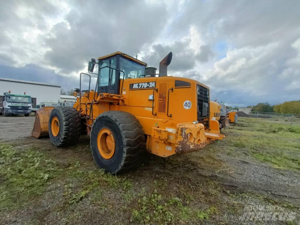 Hyundai HL 770-7 A Iekrāvēji uz riteņiem