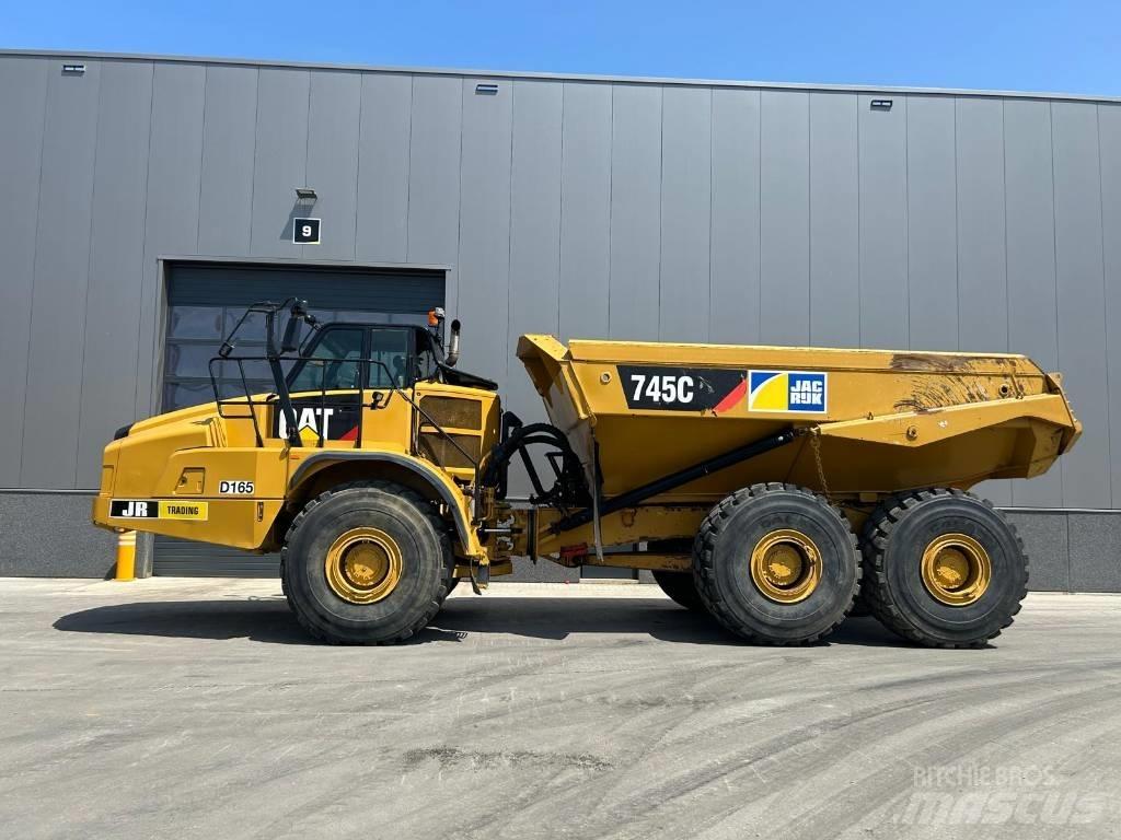 CAT 745 C Artikulētie pašizgāzēji