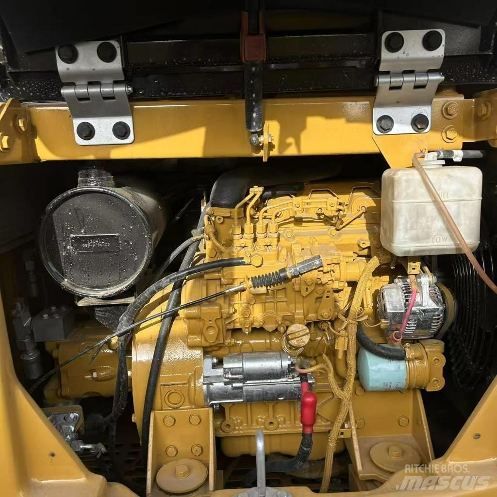 CAT 306E Kāpurķēžu ekskavatori