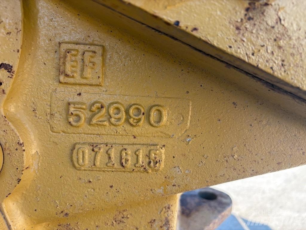 CAT D 6 T LGP VPAT Kāpurķēžu buldozeri