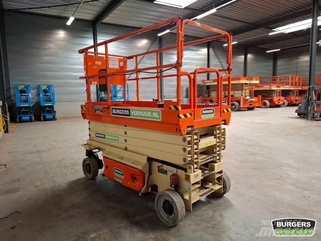 JLG 3246ES Šķerveida pacēlāji