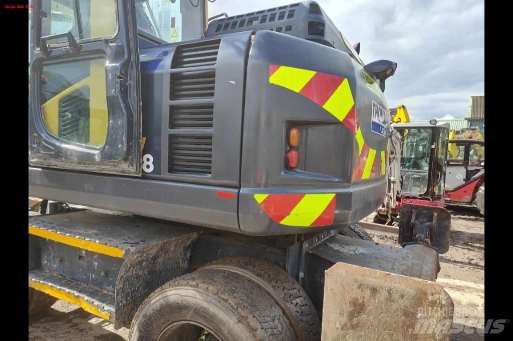 Komatsu PW 148-8 Ekskavatori uz riteņiem