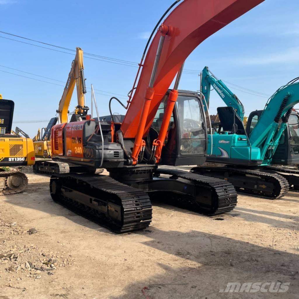 Hitachi ZX 240 Kāpurķēžu ekskavatori