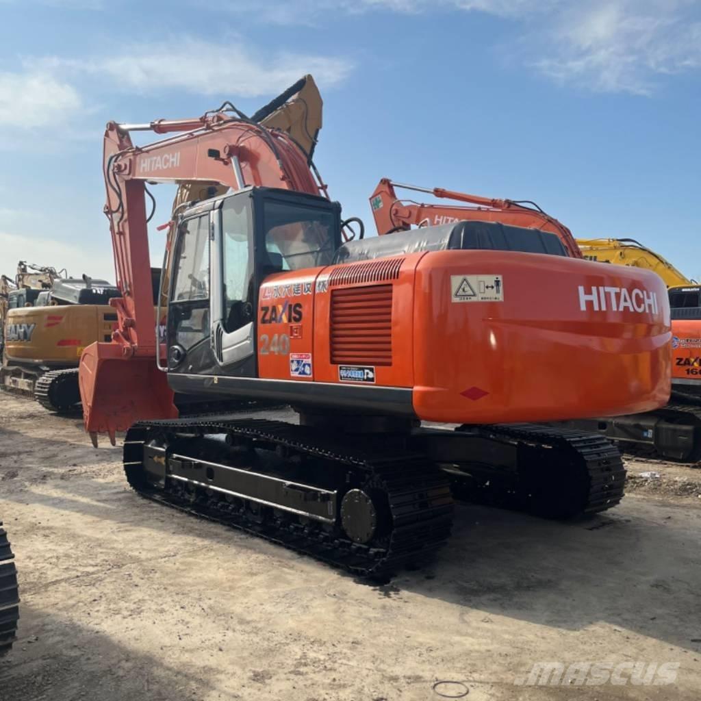 Hitachi ZX 240 Kāpurķēžu ekskavatori