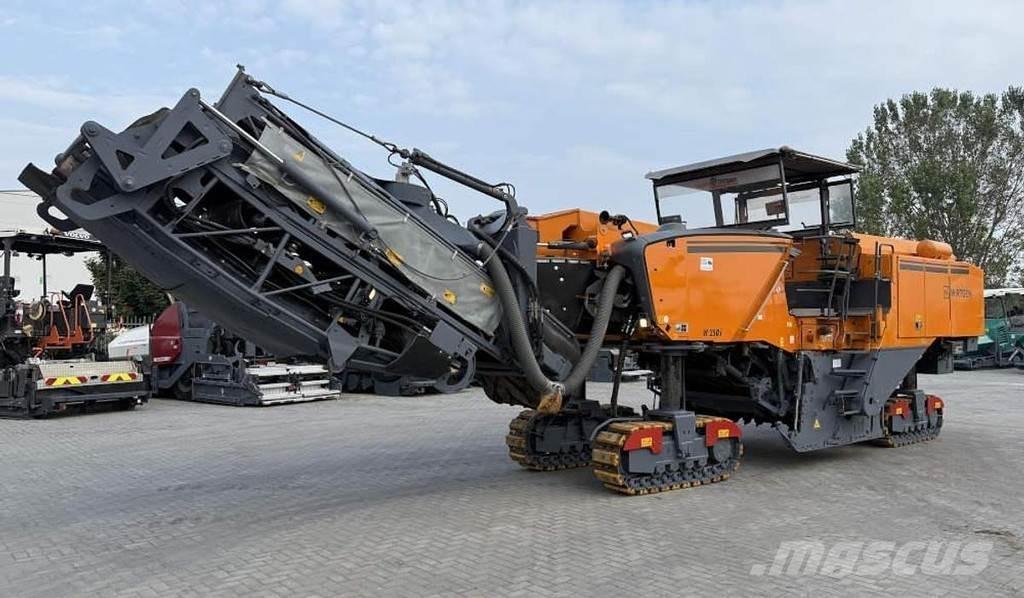 Wirtgen W 250i Asfalta dzesēšanas iekārtas