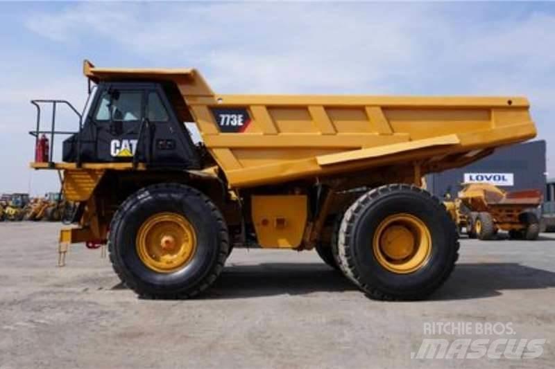 CAT 773E Artikulētie pašizgāzēji