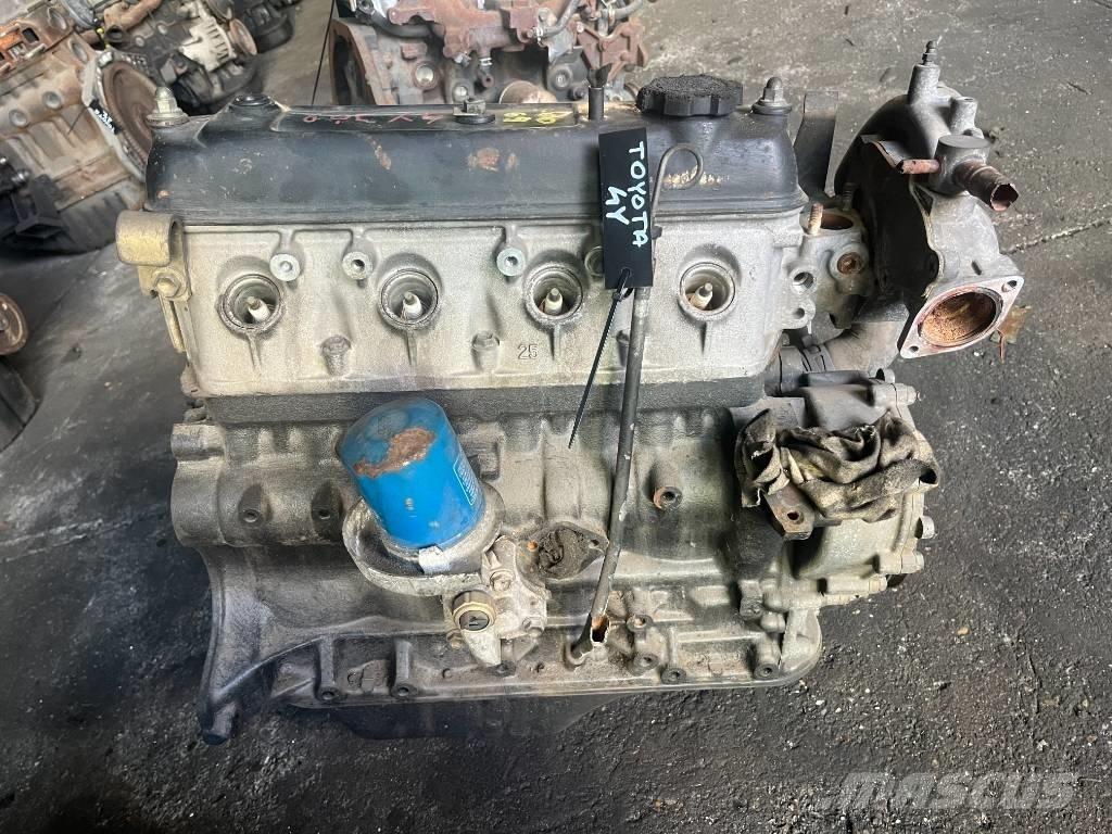Toyota 4Y E-0116 Dzinēji