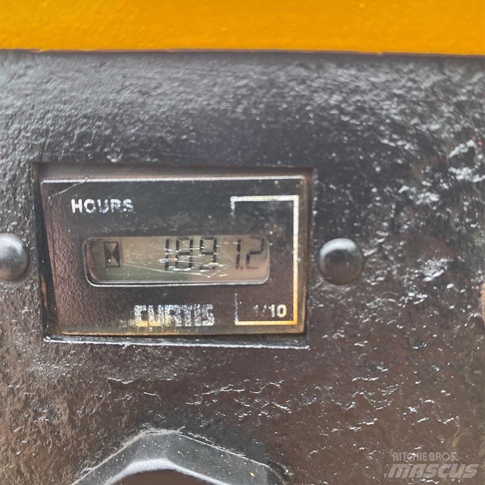 Terex MBR71B Vienvalča grunts veltņi