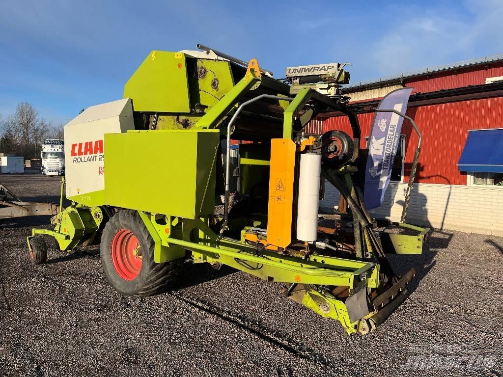 CLAAS Rollant 255 RC Rituļu preses