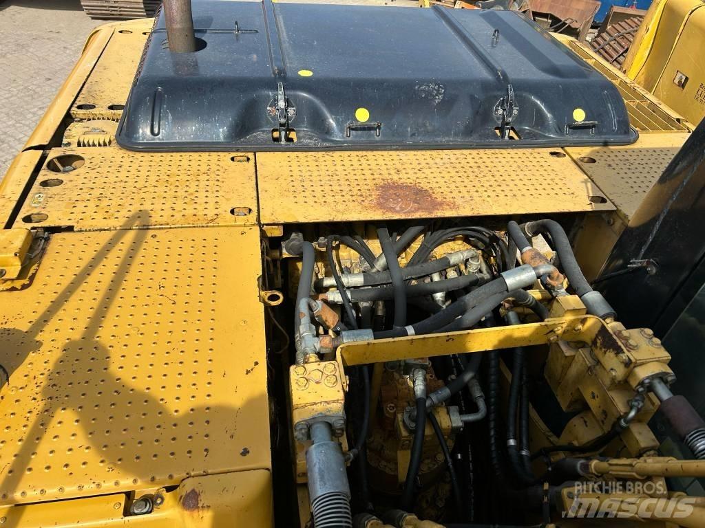 CAT 320 D L Kāpurķēžu ekskavatori