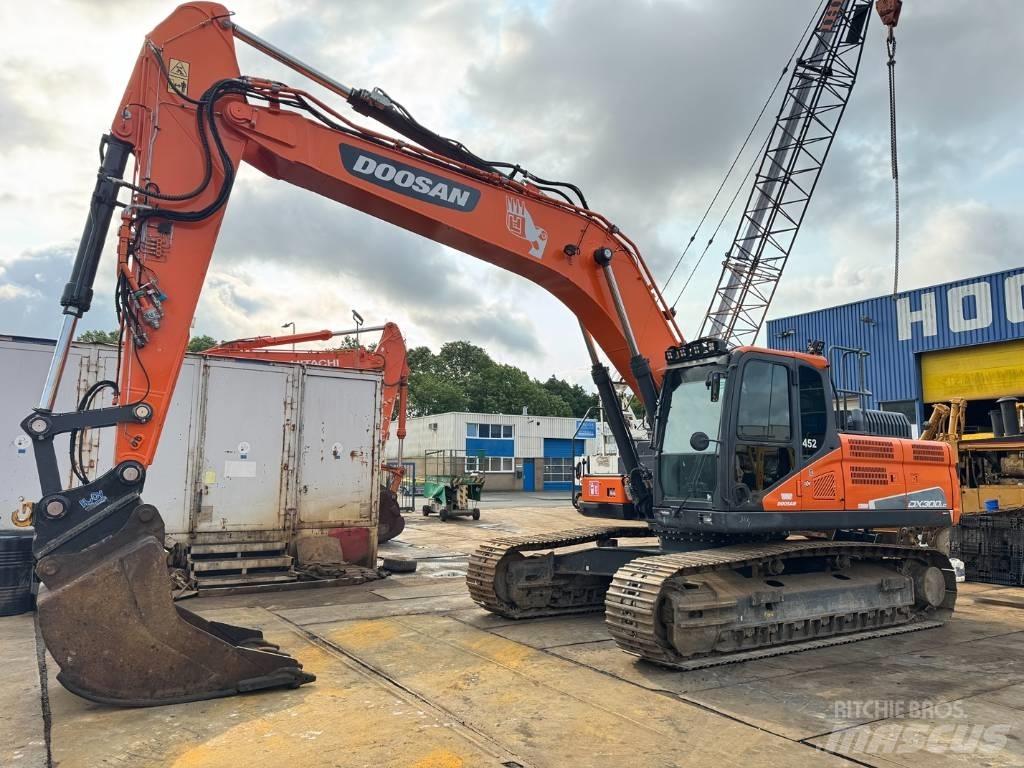 Doosan DX 300 LC-5 Kāpurķēžu ekskavatori