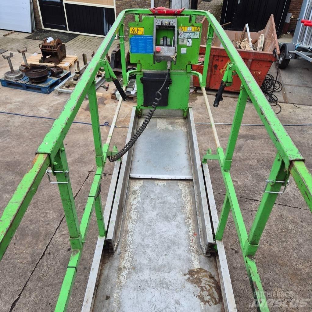 JLG 2630 ES Šķerveida pacēlāji